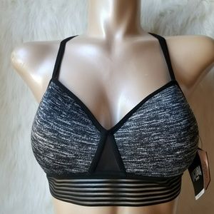 NWT VS M Sports Bra